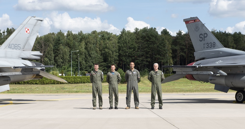 Polish, U.S. Air Force generals visit 32nd TAB