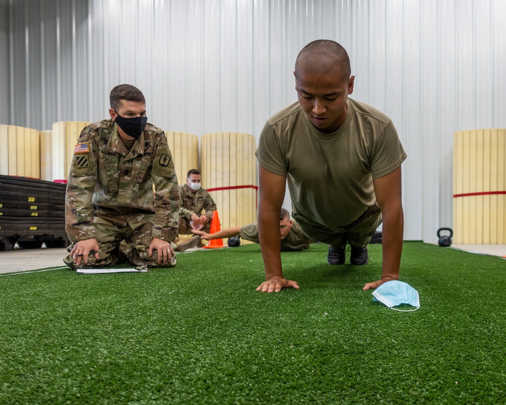 Competitors take part in the Region IV Best Warrior Competition