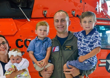 Coast Guardsman recognized as Maintainer of the Year