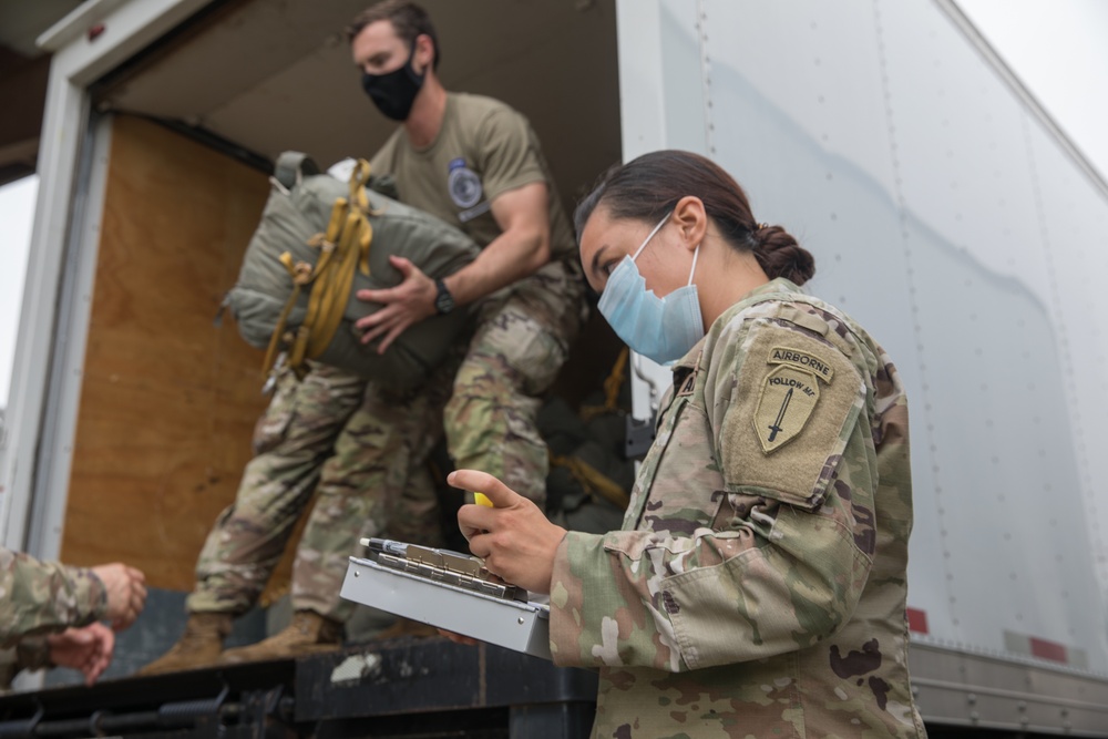 WARRIOR TRAINING CENTER AIRBORNE JUMP