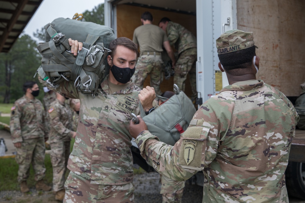 WARRIOR TRAINING CENTER AIRBORNE JUMP