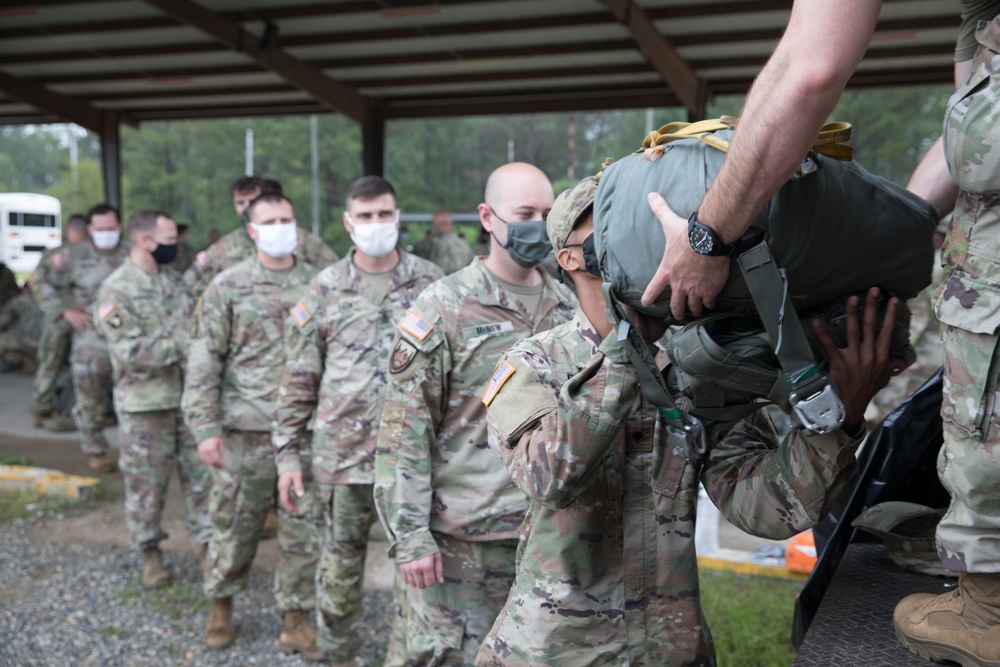 WARRIOR TRAINING CENTER AIRBORNE JUMP