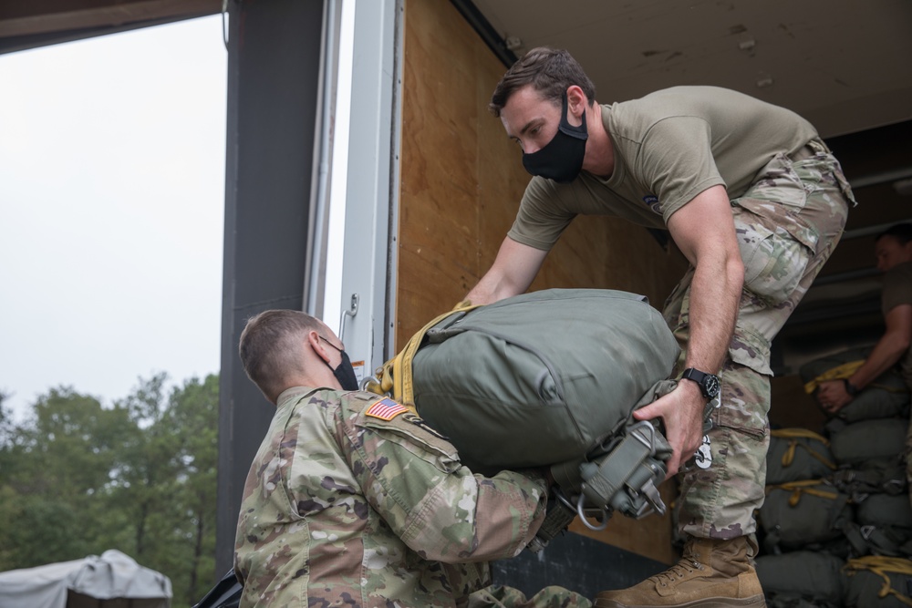 WARRIOR TRAINING CENTER AIRBORNE JUMP