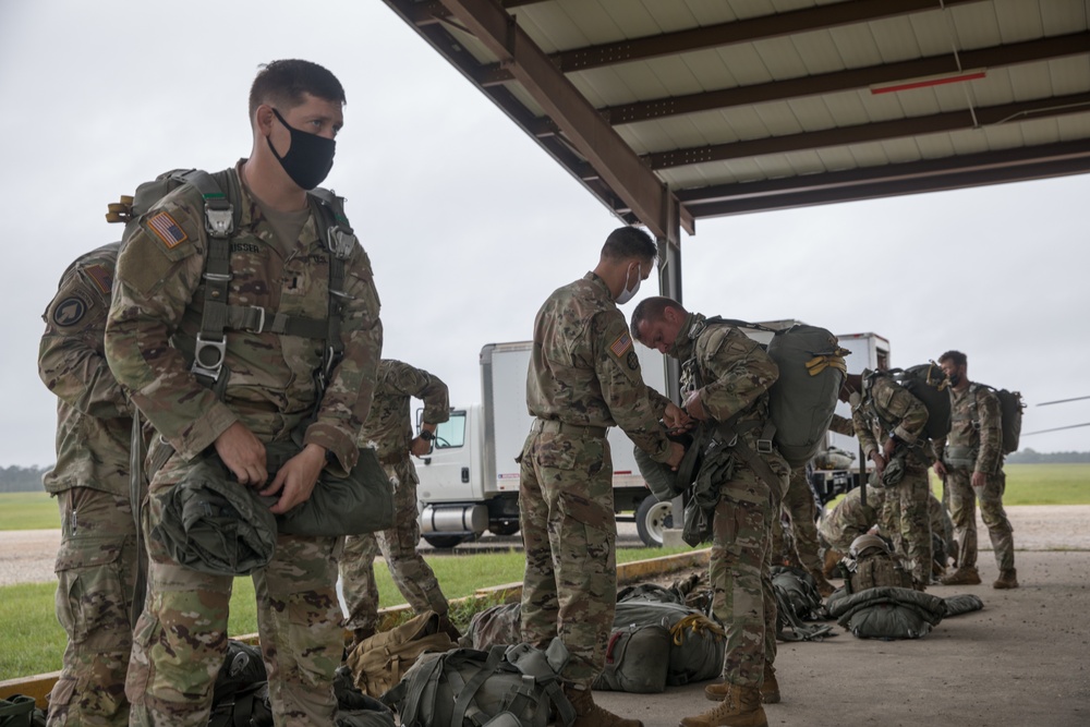 WARRIOR TRAINING CENTER AIRBORNE JUMP