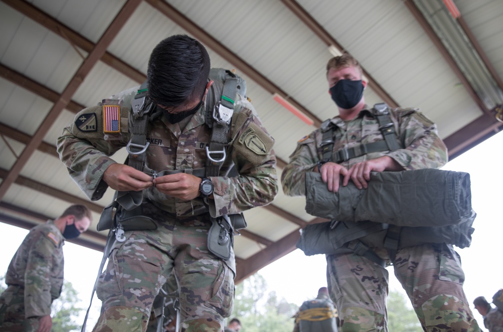 WARRIOR TRAINING CENTER AIRBORNE JUMP