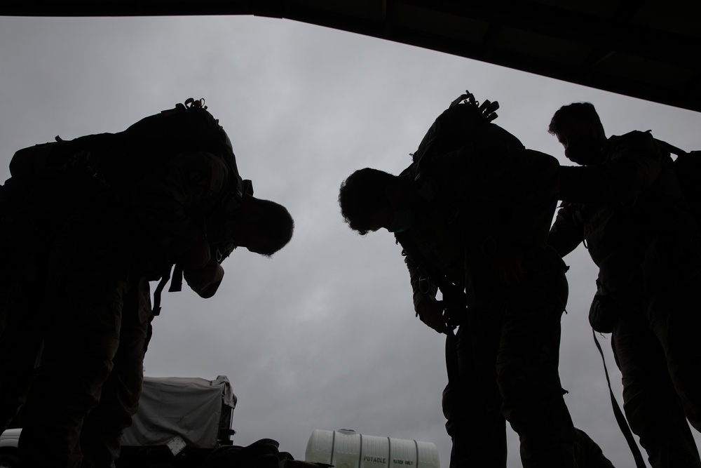 WARRIOR TRAINING CENTER AIRBORNE JUMP