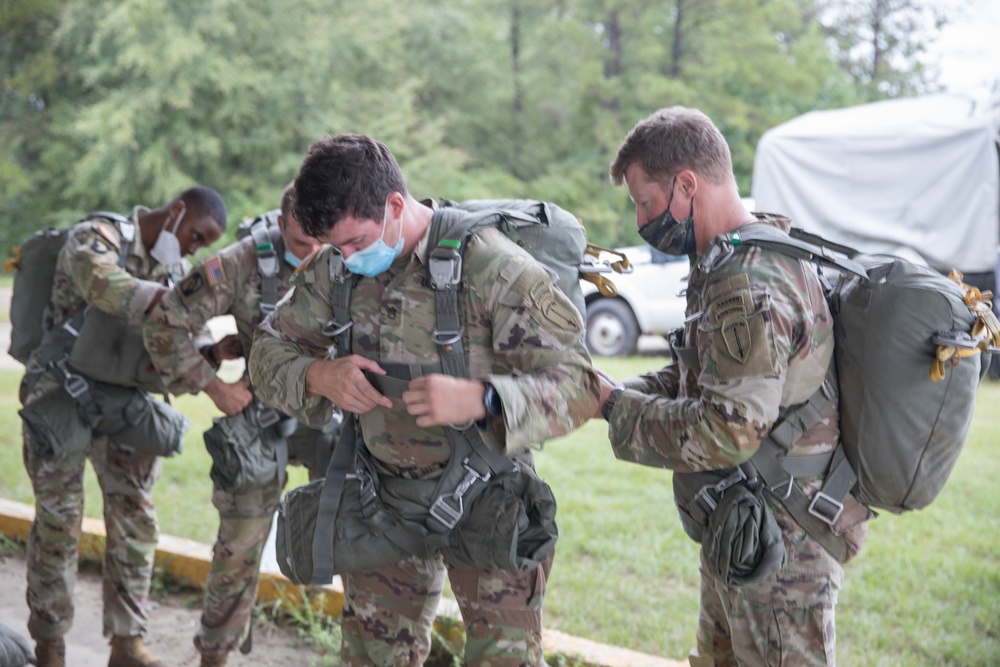 WARRIOR TRAINING CENTER AIRBORNE JUMP