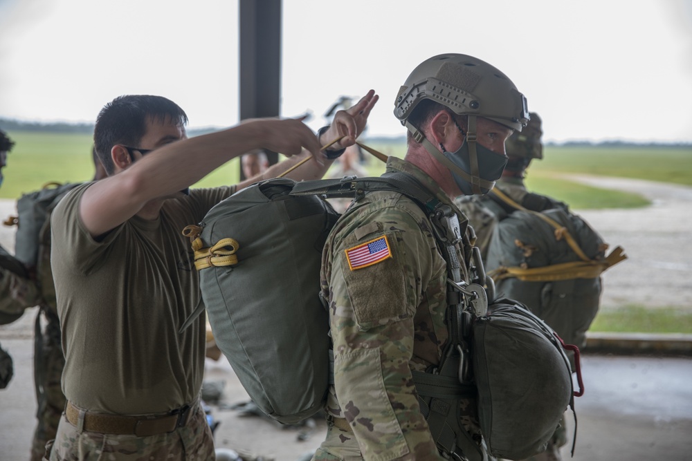 WARRIOR TRAINING CENTER AIRBORNE JUMP