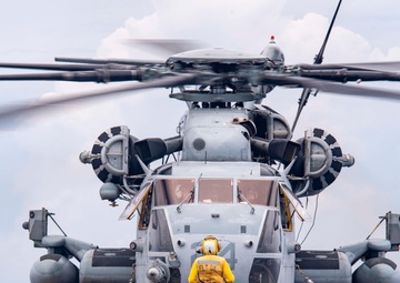 USS America (LHA 6) And 31st Marine Expeditionary Unit Conduct Flight Ops and VBSS Exercise