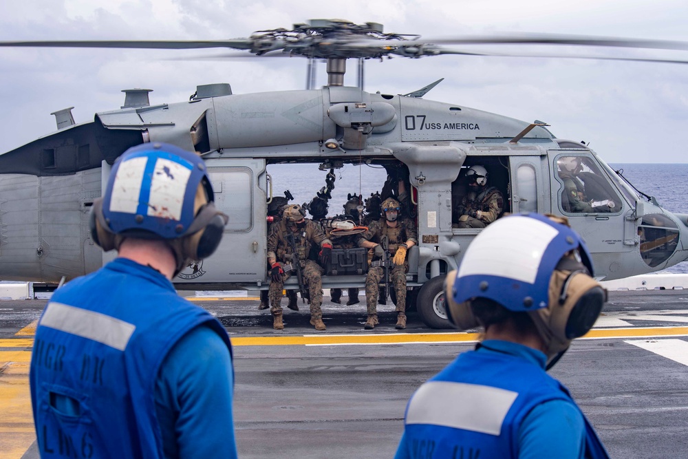 USS America (LHA 6) And 31st Marine Expeditionary Unit Conduct Flight Ops and VBSS Exercise