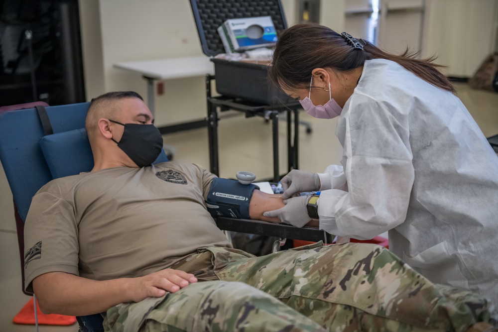 Hawaii National Guard Donates Blood to the Armed Services Blood Program