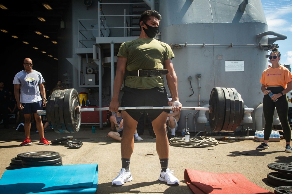 USS Germantown Marines and Sailors face off in weightlifting competition