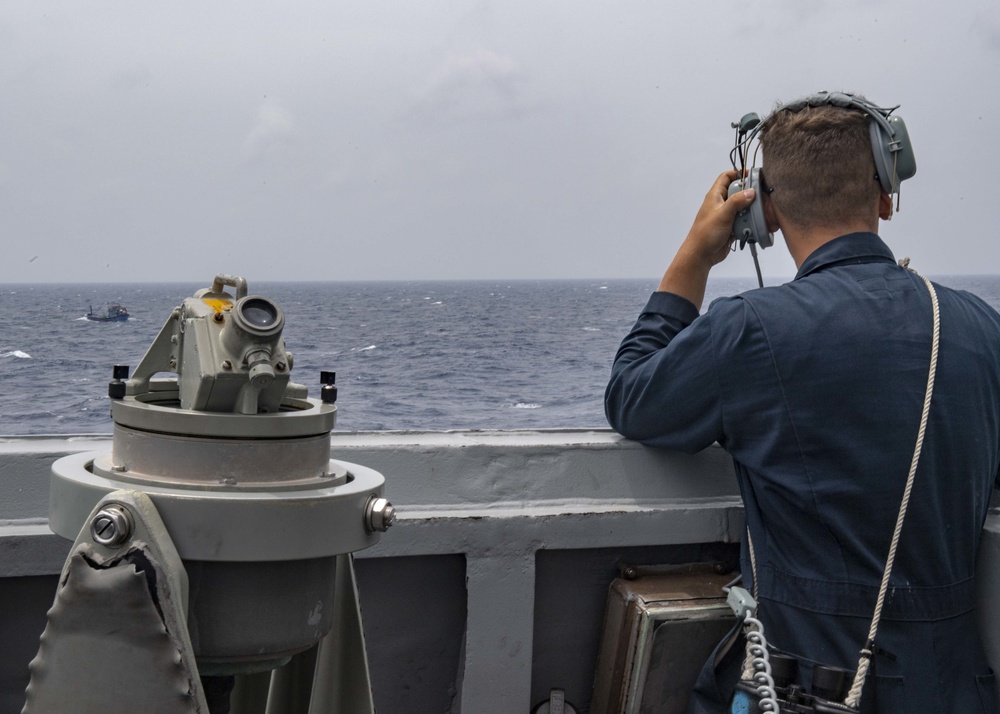 USS Mustin Transits South China Sea