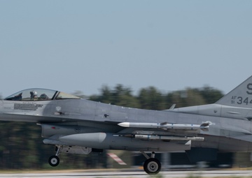 Polish AF welcomes U.S. AF partners for exercise