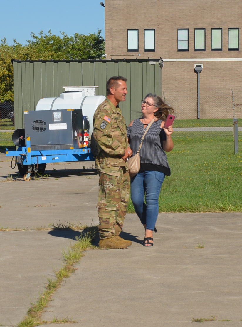 NY National Guard aviator concludes 40-year career with Final Flight