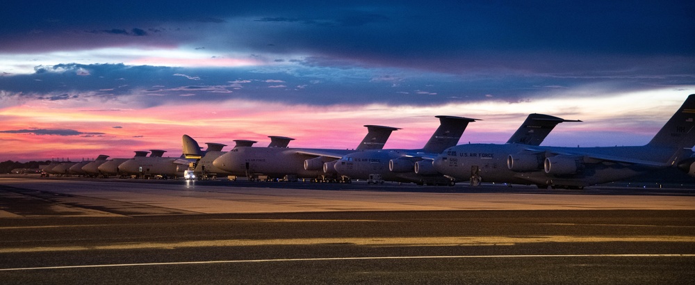 Sun sets over Dover AFB flight line Sun sets over Dover AFB flight line