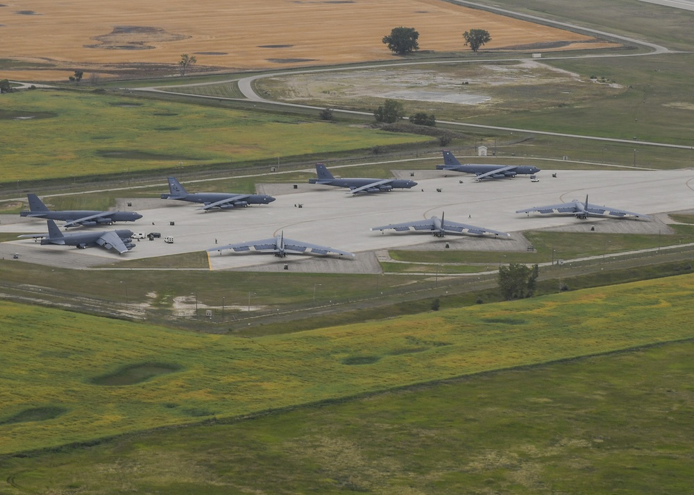 Barksdale's Air Force Base 2nd Bomb Wing bombers arrive at Minot Air Force Base