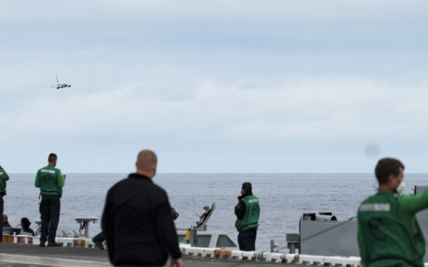 USS Carl Vinson (CVN 70) Oberves P-8 Poseidon Flyover