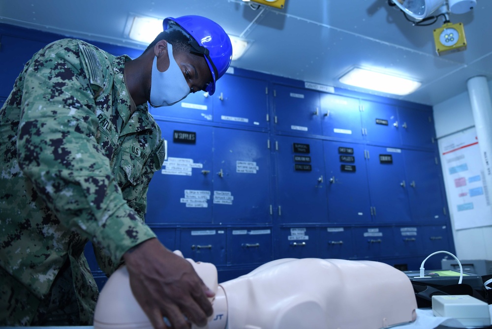 USS Blue Ridge Conducts CPR Training