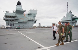 MARFOREUR/AF Commander visits HMS Queen Elizabeth, Senior U.K. Naval Leaders