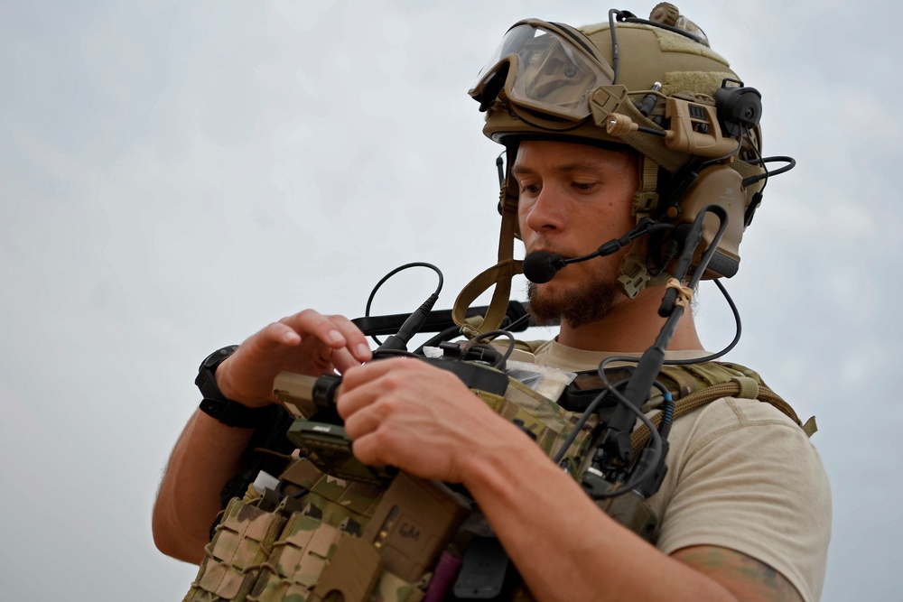 82nd ERQS night jumps