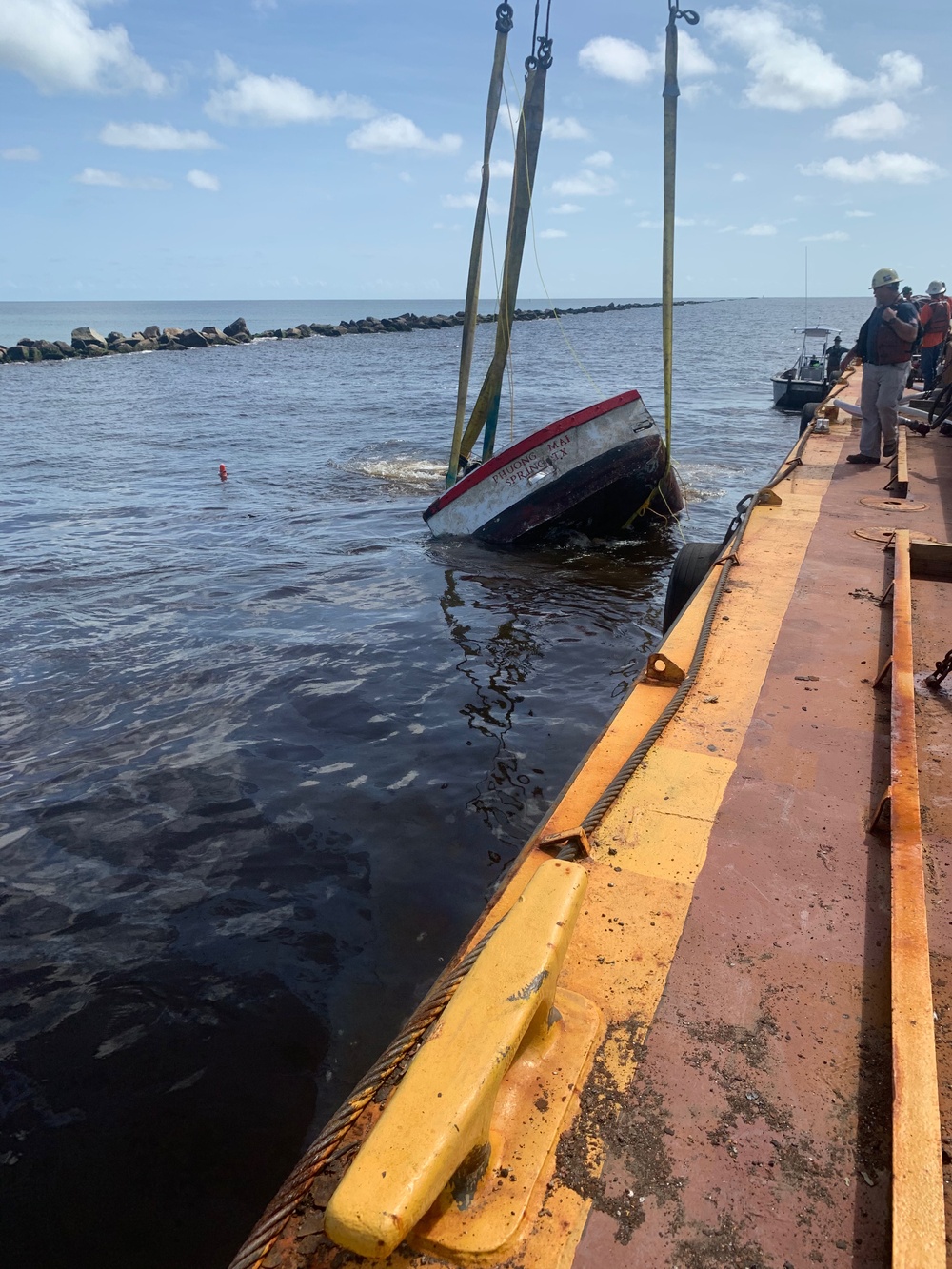 Coast guard and partner agencies remove aground vessel in St.Mary's Inlet