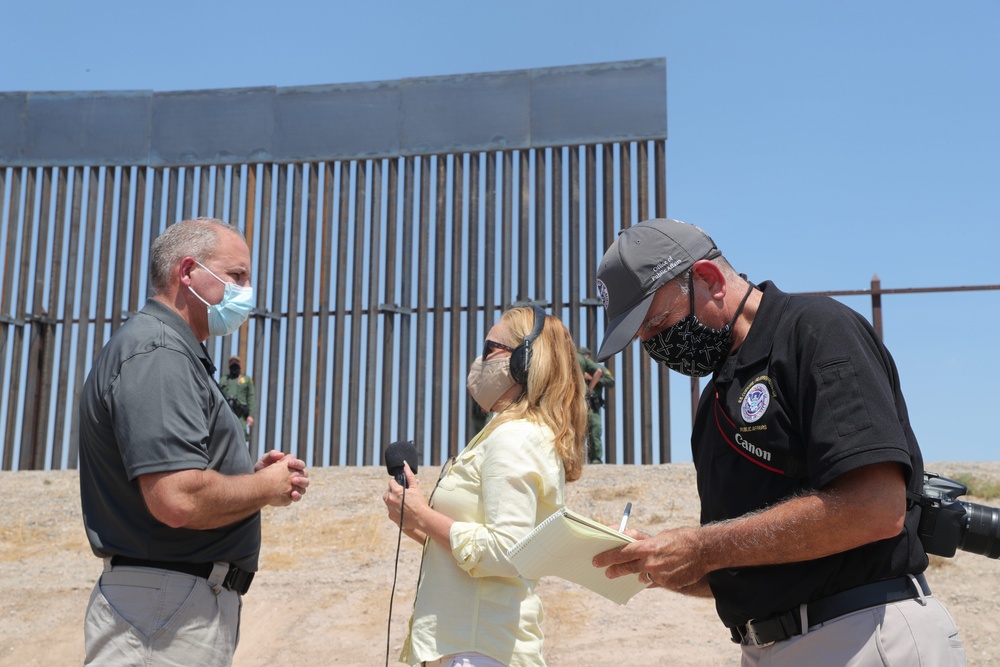 Commissioner Morgan visits Border Wall