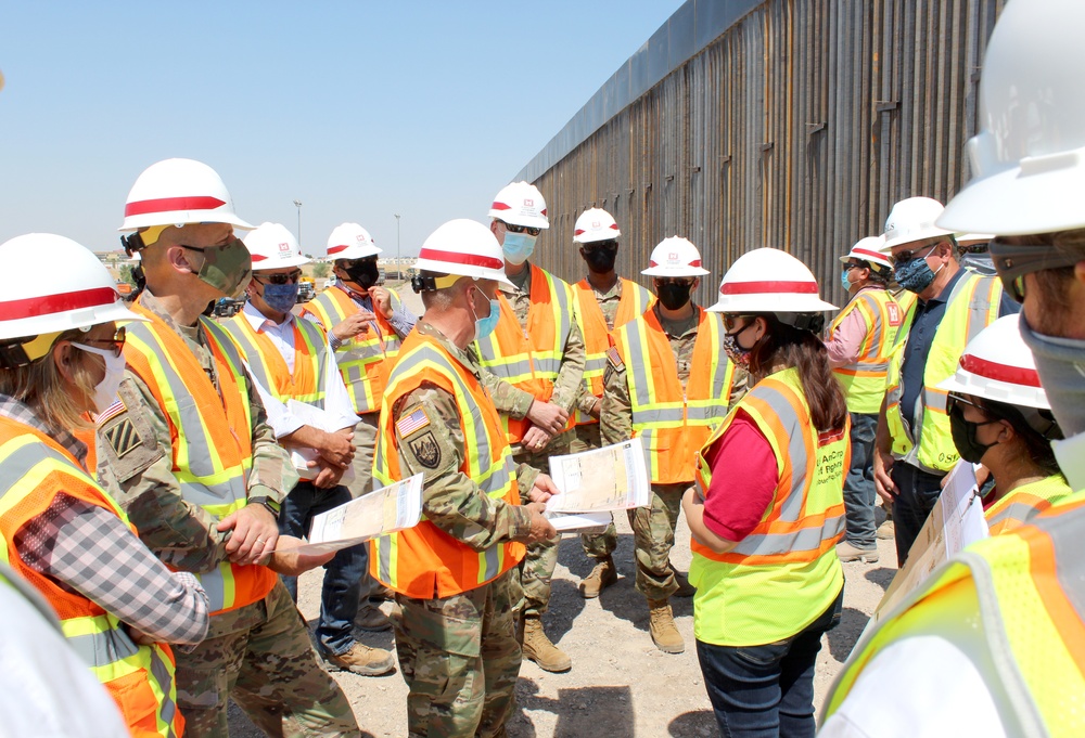 USACE leaders gather at barrier