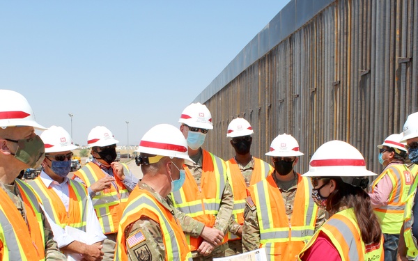 USACE leaders gather at barrier