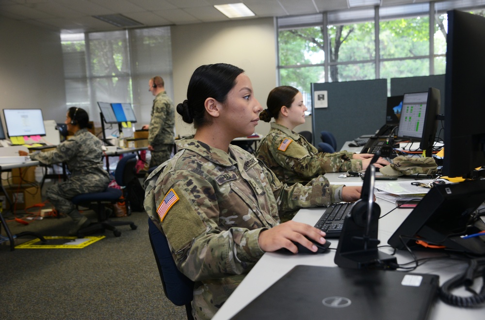 Guardsmen step up to assist Oregonians with Unemployment Insurance claims