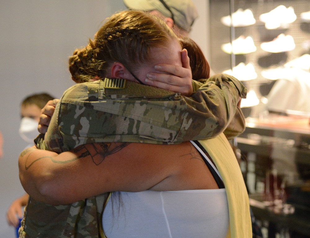 Oregon National Guard Soldiers return home