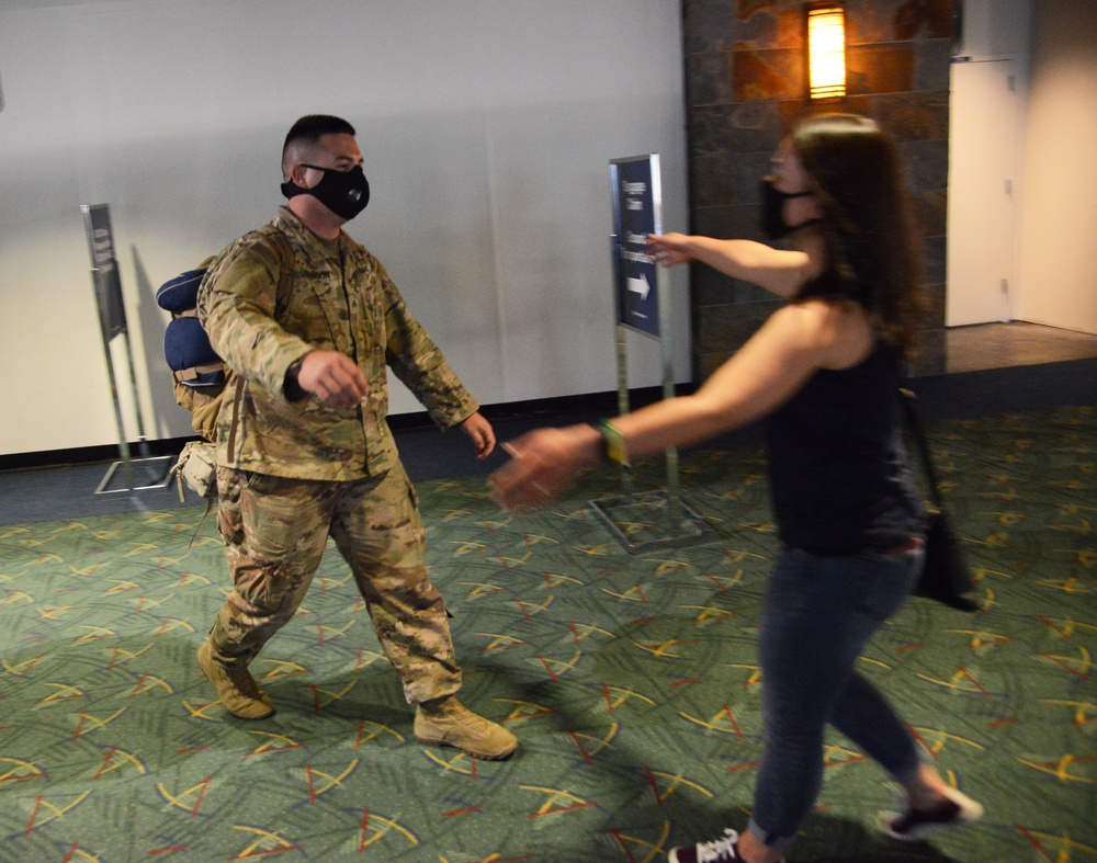 Oregon National Guard Soldiers return home