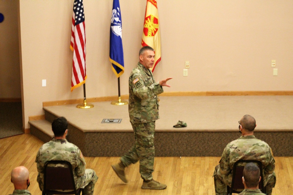 Command Sergeant Major of Army Reserve speaks with troops at Fort McCoy
