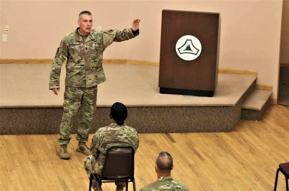 Command Sergeant Major of Army Reserve speaks with troops at Fort McCoy