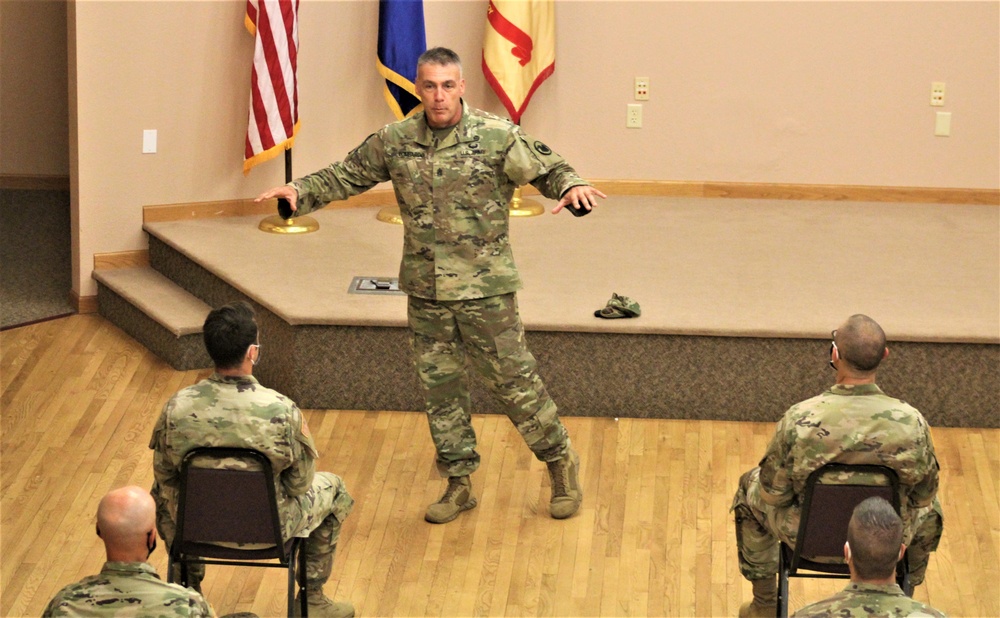 Command Sergeant Major of Army Reserve speaks with troops at Fort McCoy