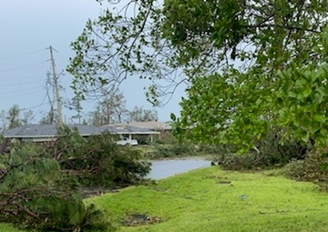 Louisiana National Guard Soldiers Clear Roads in Aftermath of Hurricane Laura