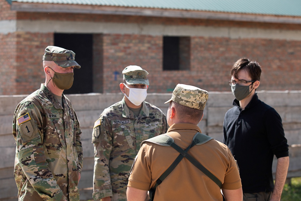 Task Force Illini advisors mentor Ukrainian field training