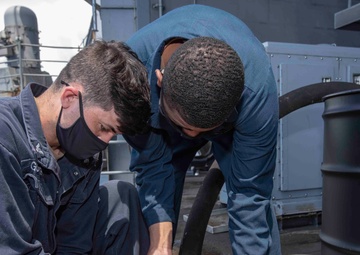 USS Ronald Reagan (CVN 76) Damage Control Maintenance