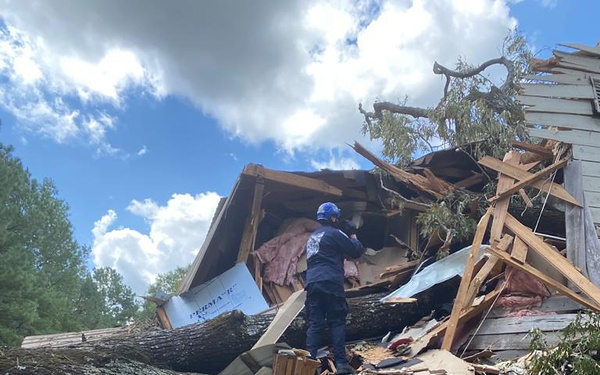US&amp;R Indiana TF 1 Checks Damaged Buildings