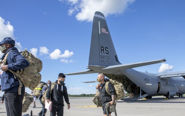 U.S. Soldiers arrive for live-fire exercise in Estonia