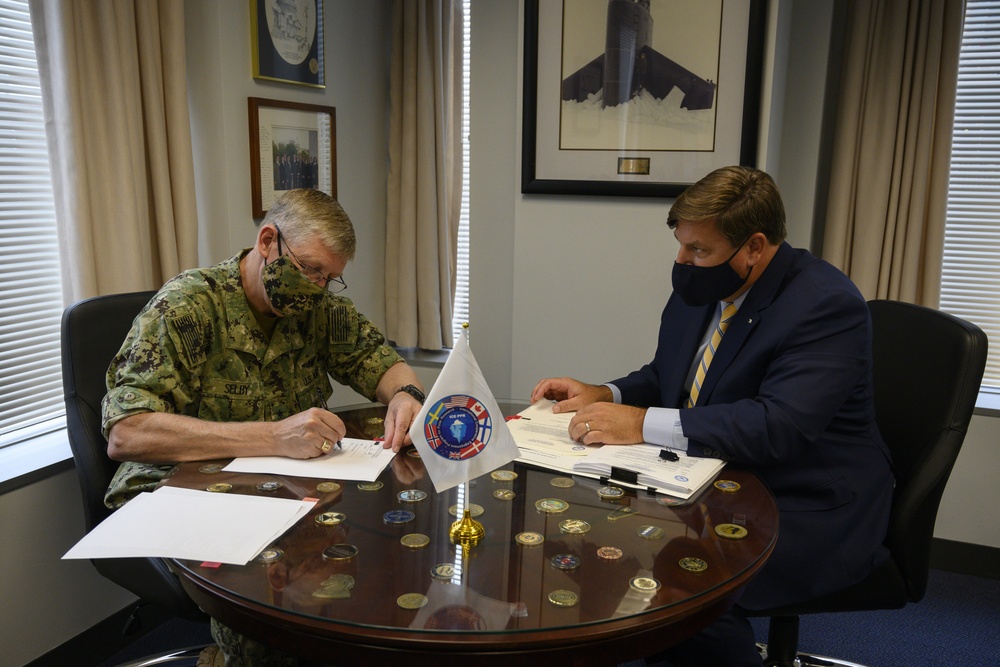 Chief of Naval Research Signs International Cooperative Engagement Program for Polar Research (ICE-PPR)