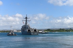 USS William P. Lawrence sets sail for deployment [Image 3 of 6]