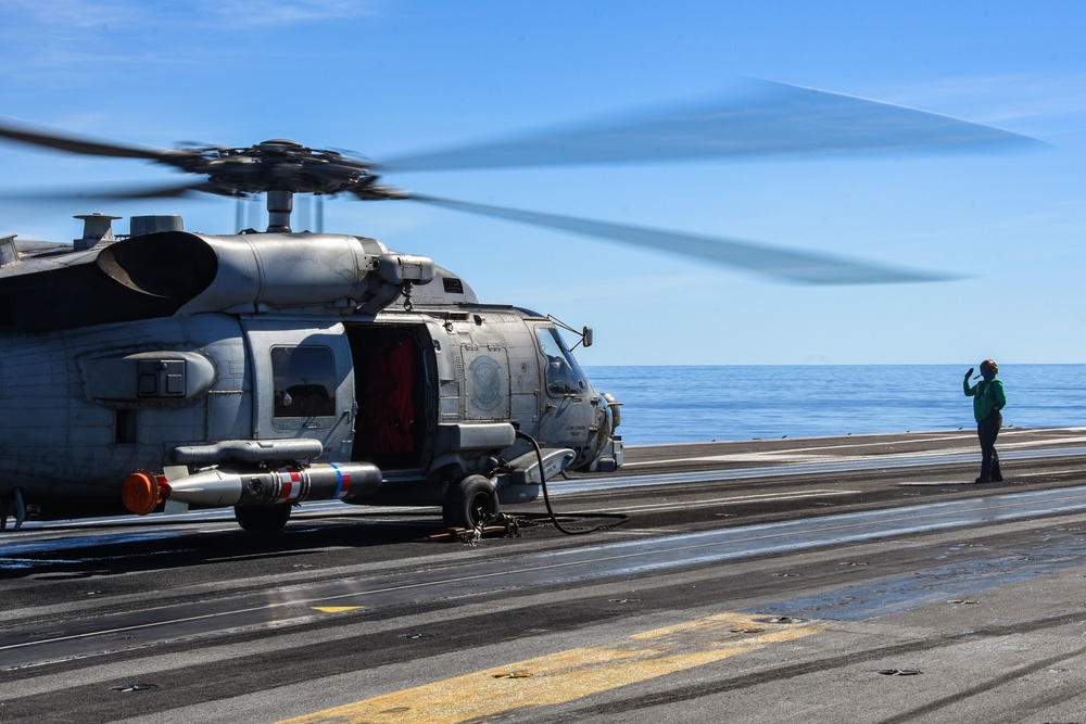 USS Ronald Reagan (CVN 76) Helos