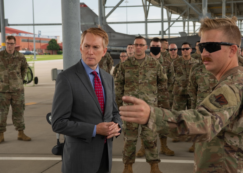 Sen. Lankford visits 138th Fighter Wing