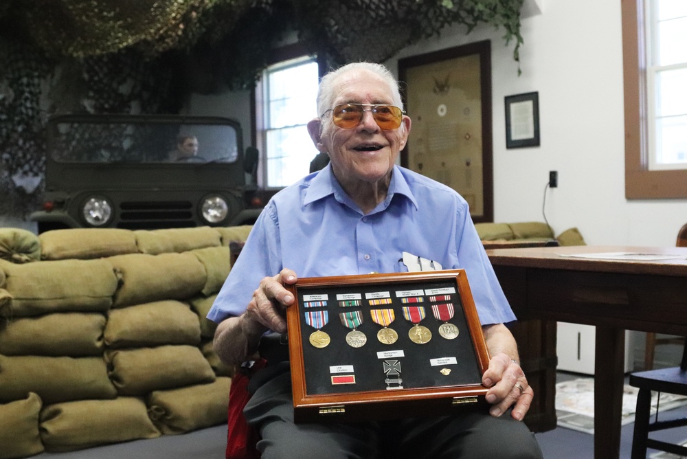 World War II vet recalls service, outprocessing through Camp McCoy