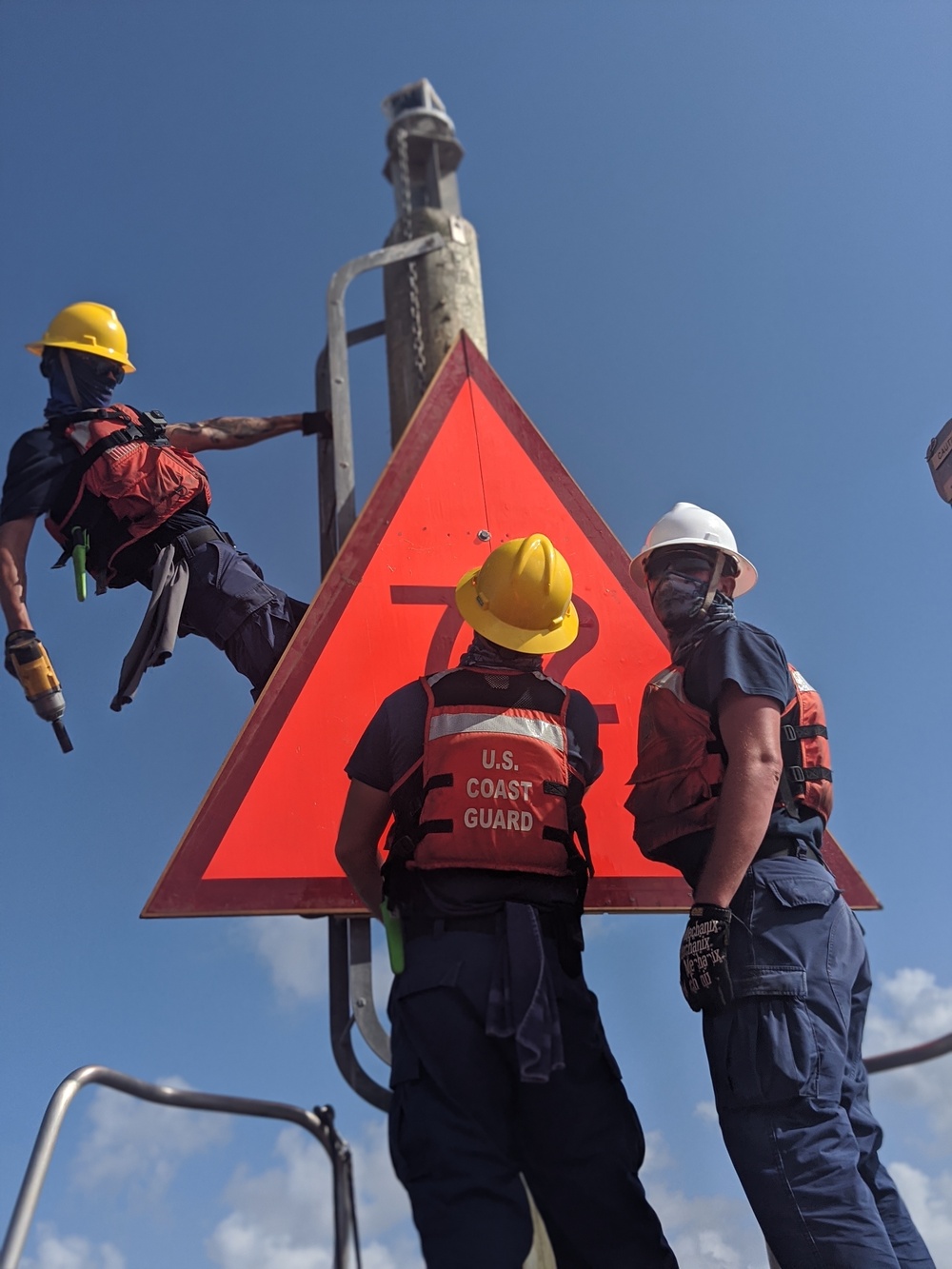 Coast Guard repairs aid on Lake Charles, Louisiana