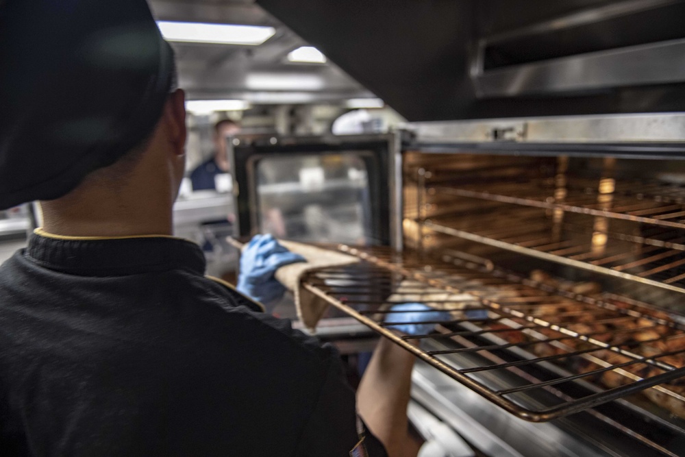 USS Shiloh Meal Preparation