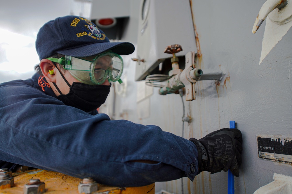 USS Halsey Conducts Topside Preservation