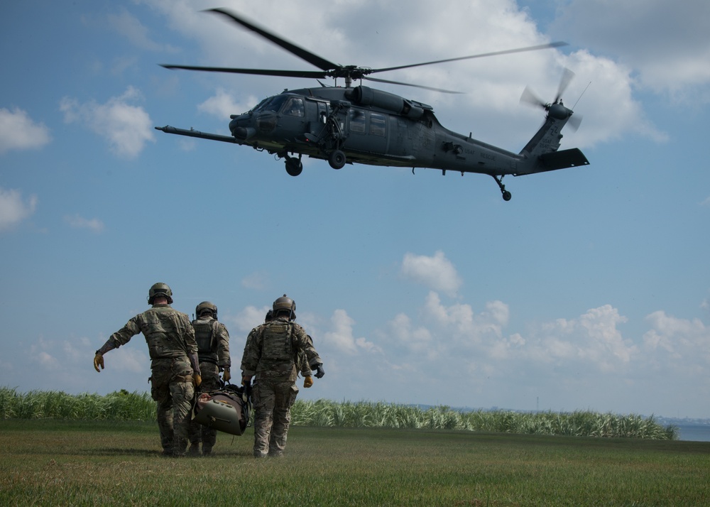 1st SFG (A) Green Berets rehearse helicopter rescue operations