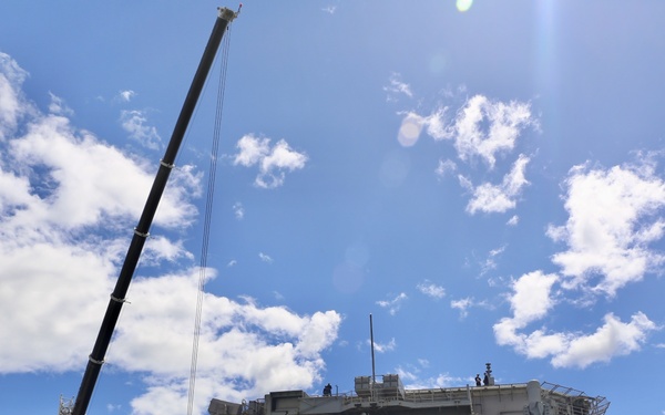 &quot;Warbirds&quot; Arrive in Pearl Harbor